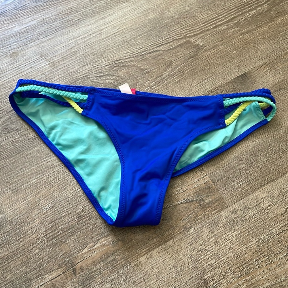 Bikini bottom